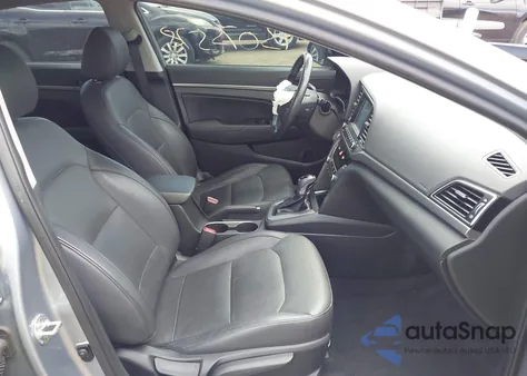 2017 Hyundai Elantra Limited z USA, uszkodzony, nr VIN 5NPD84LF5HH186103